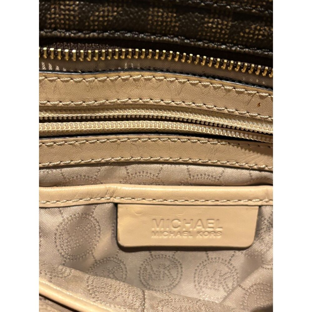 Michael Kors Jet Set Signature Brown Crossbody Bag